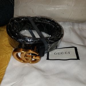 Fashion vegan leather black belt